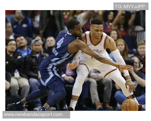 斯卢茨基赛后感慨双方实力相当遗憾未能全取三分的比赛总结